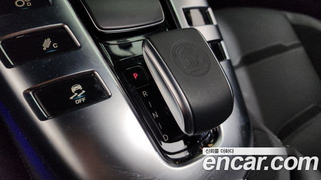 Mercedes-Benz AMG GT 2021 — Photo 15/35