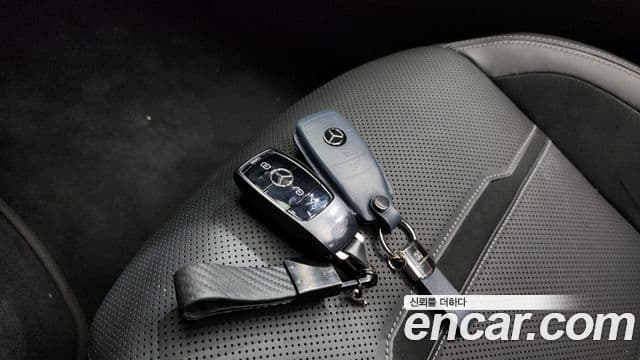 Mercedes-Benz AMG GT 2021 — Photo 29/35