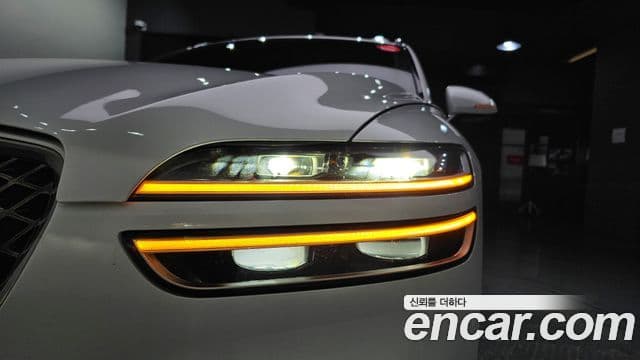 Genesis GV70 2022 — ფოტო 1/32