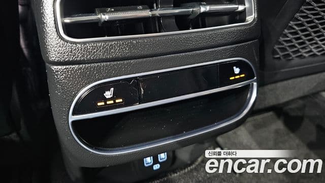 Genesis GV70 2022 — ფოტო 9/32