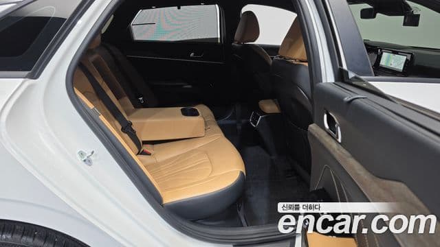 Kia K5 2021 — ფოტო 12/20