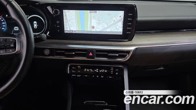 Kia K5 2021 — ფოტო 15/20