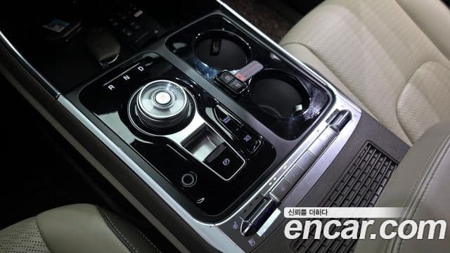 Kia Carnival 2024 — Şəkil 7/20