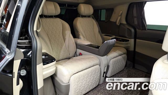 Kia Carnival 2024 — Şəkil 12/20