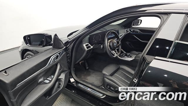 BMW 4 Series 2025 — Фото 10/20