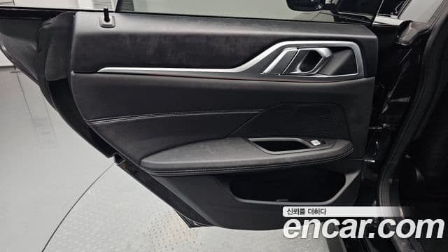 BMW 4 Series 2025 — Photo 35/38