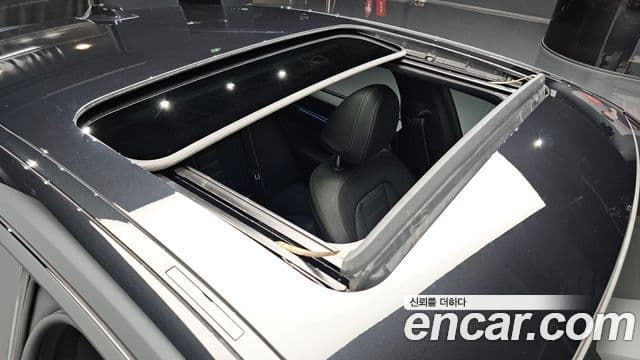 BMW 4 Series 2025 — Photo 32/38