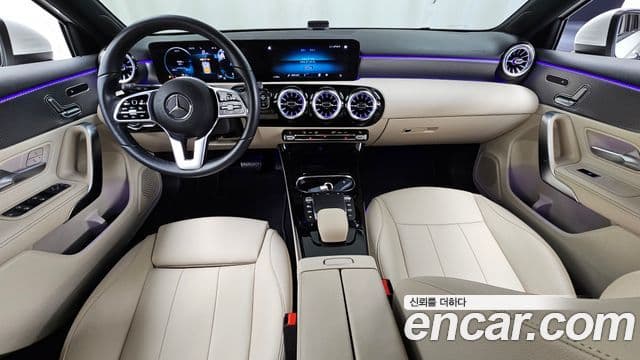 Mercedes-Benz A-Class 2022 — Şəkil 7/20