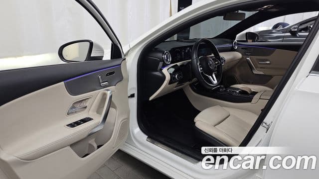 Mercedes-Benz A-Class 2022 — Şəkil 10/20