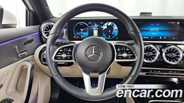 Mercedes-Benz A-Class 2022 — Şəkil 13/20