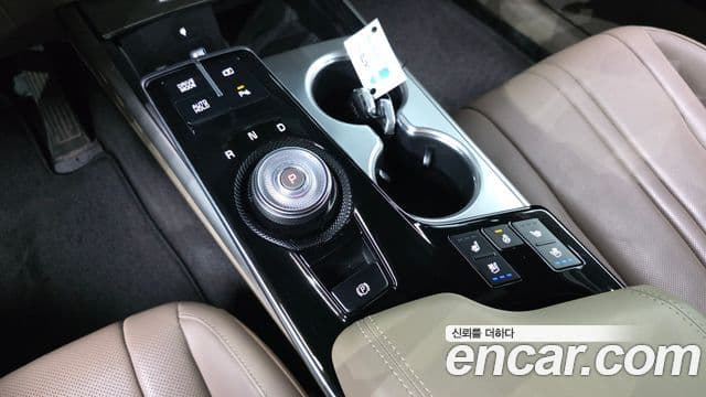 Kia K8 2022 — Şəkil 9/20