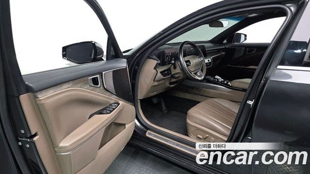 Kia K8 2022 — Şəkil 10/20