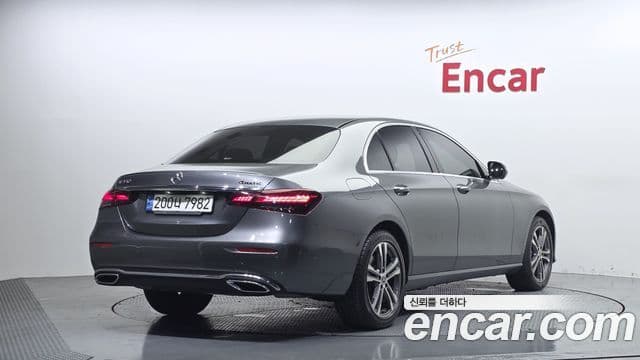 Mercedes-Benz E-Class 2022 — Şəkil 2/20