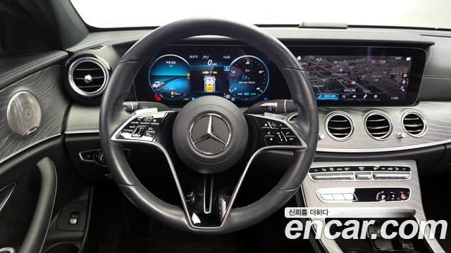 Mercedes-Benz E-Class 2022 — Şəkil 13/20