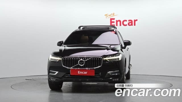 Volvo XC60 2019 — Фото 3/20