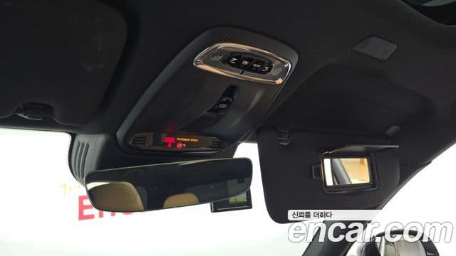 Volvo XC60 2019 — Photo 20/31