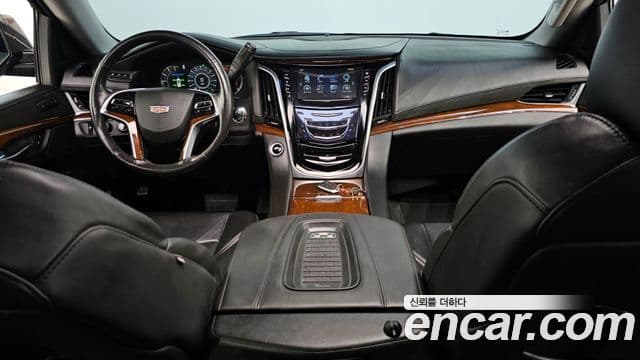 Cadillac Escalade 2018 — Şəkil 7/20