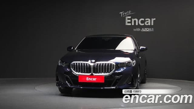 BMW 5 Series 2025 — фото 3 из 20