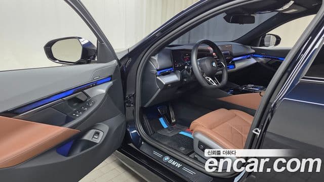 BMW 5 Series 2025 — Şəkil 10/20