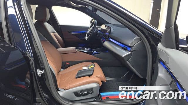 BMW 5 Series 2025 — фото 11 из 20