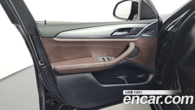 BMW X4 2020 — Şəkil 24/35