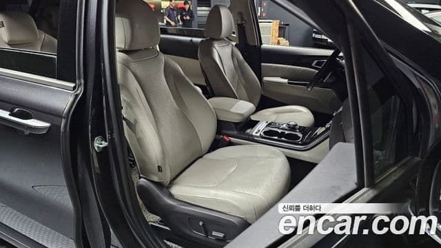 Kia Carnival 2022 — Şəkil 9/20