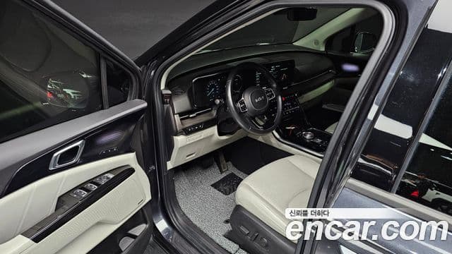 Kia Carnival 2022 — Şəkil 11/20