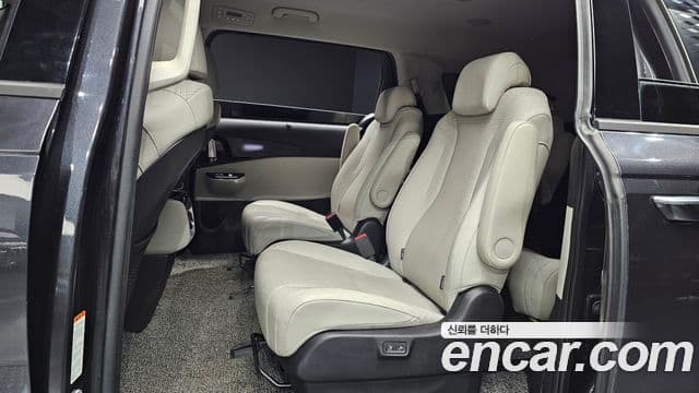 Kia Carnival 2022 — Şəkil 12/20