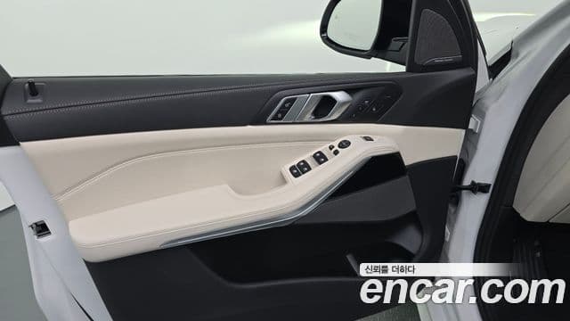 BMW X5 2025 — Photo 8/35