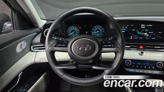 Hyundai Avante 2020 — ფოტო 13/20