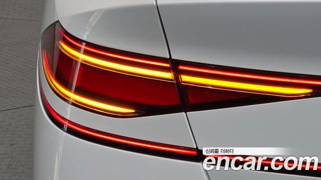 Genesis G90 2022 — Şəkil 7/37