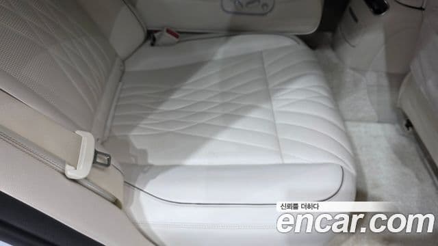 Genesis G90 2022 — Şəkil 18/37