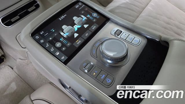 Genesis G90 2022 — Şəkil 14/37