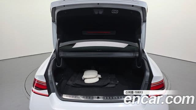 Genesis G90 2022 — Şəkil 17/37