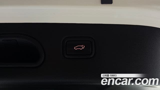 Kia Sportage The Bold 2019 — ფოტო 17/20