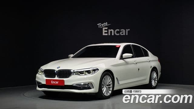 BMW 5 Series 2020 — Фото 1/20