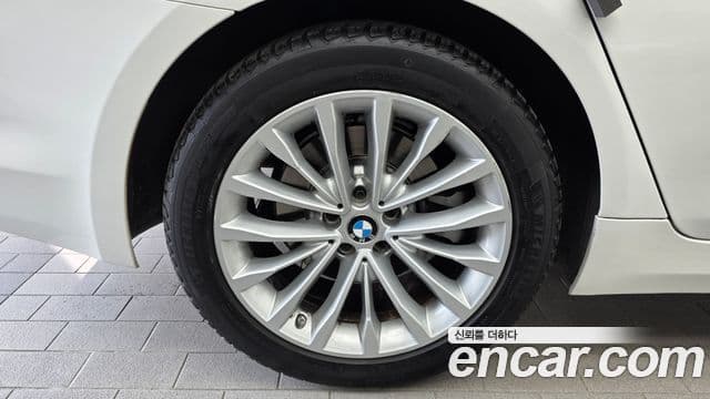BMW 5 Series 2020 — Фото 5/20