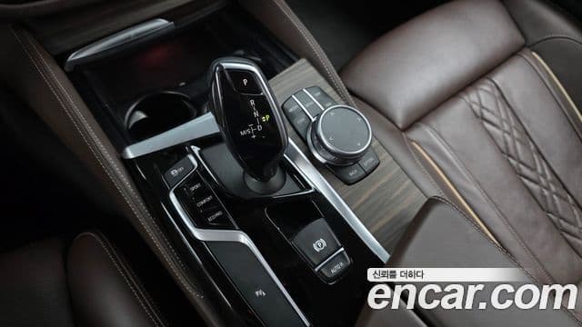 BMW 5 Series 2020 — Фото 9/20