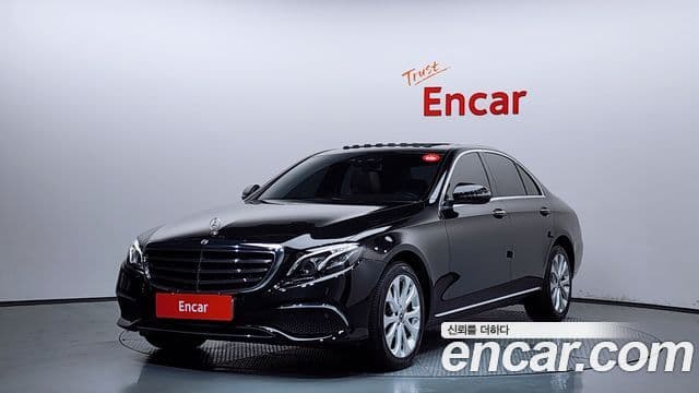 Mercedes-Benz E-Class 2018 — Şəkil 1/20