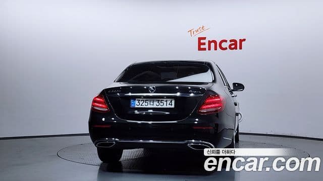 Mercedes-Benz E-Class 2018 — Şəkil 4/20