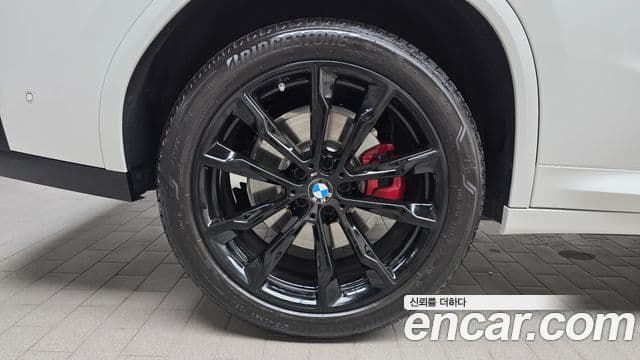 BMW X4 2025 — Фото 5/20