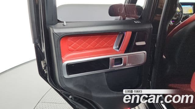 Mercedes-Benz G-Class 2021 — Photo 33/33