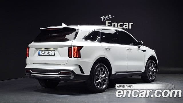 Kia Sorento 2022 — ფოტო 2/20