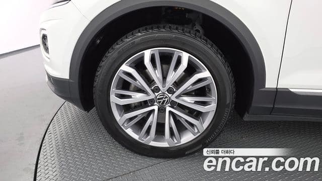 Volkswagen T-Roc 2021 — Şəkil 5/20