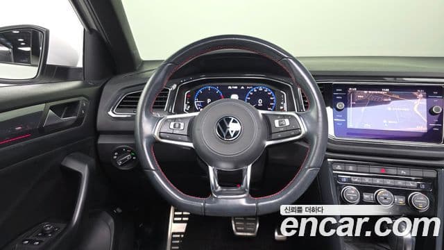 Volkswagen T-Roc 2021 — Şəkil 13/20