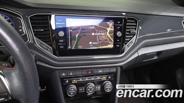 Volkswagen T-Roc 2021 — Şəkil 14/20