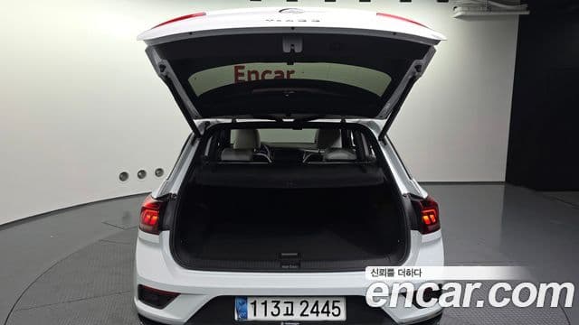 Volkswagen T-Roc 2021 — Şəkil 20/20