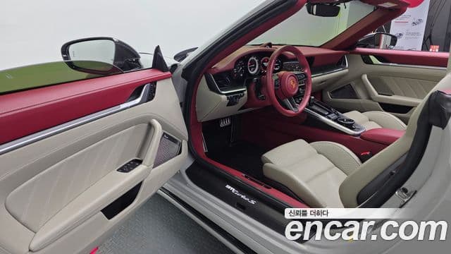 Porsche 911 2022 — Şəkil 10/20