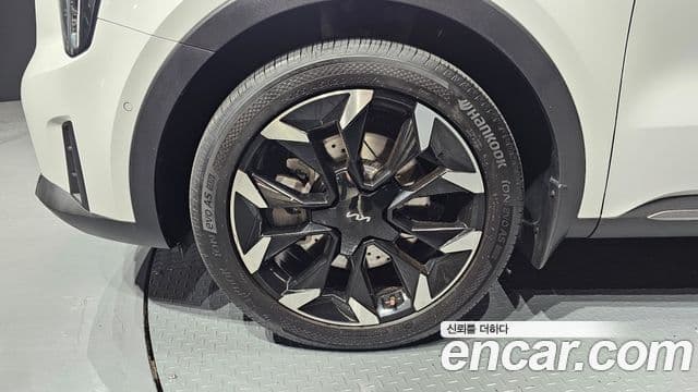 Kia Sorento 2023 — Photo 11/20