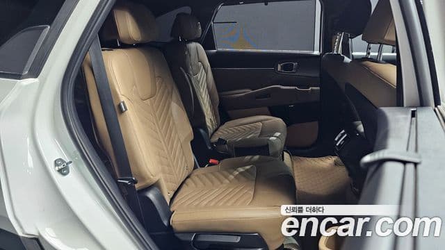 Kia Sorento 2023 — Photo 4/20
